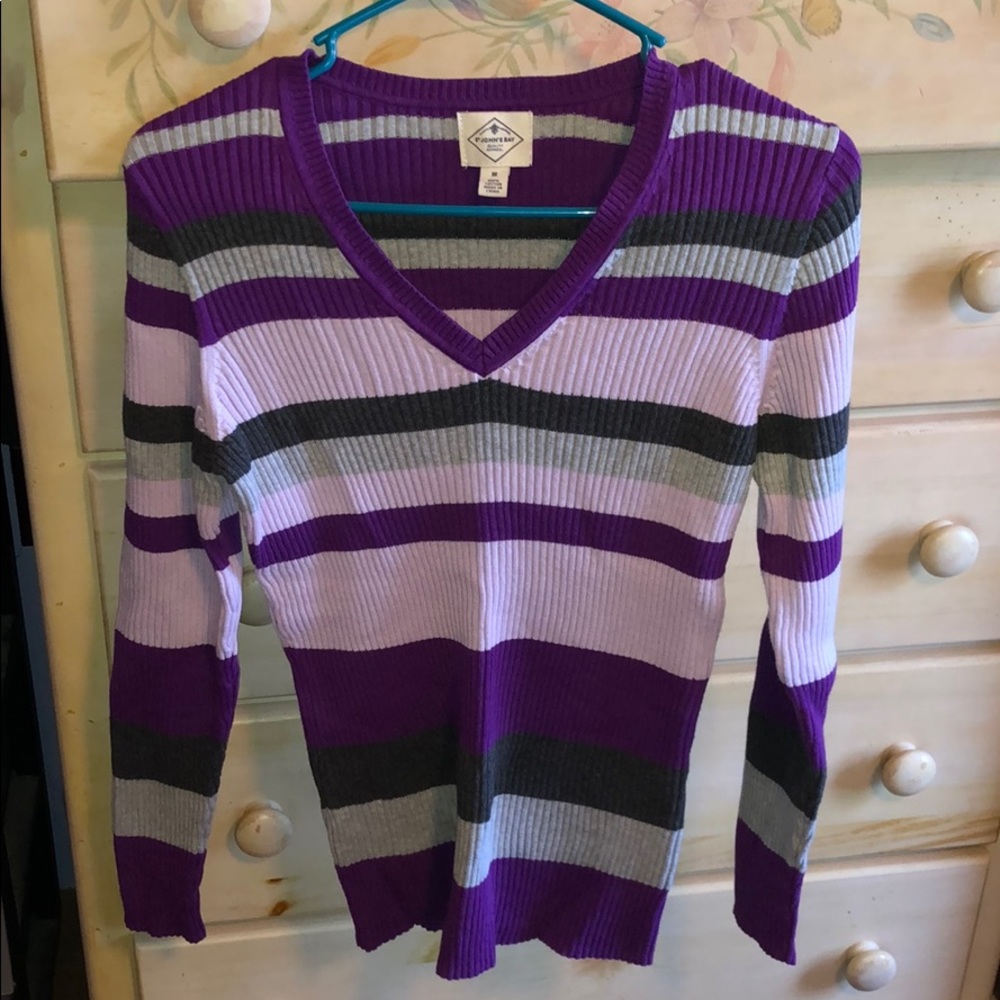 Women’s long sleeved striped sweater